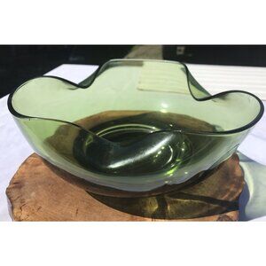 Vtg Anchor Hocking Avocado Green Glass Chip Dip Salad Scalloped MCM Bowl Scandi